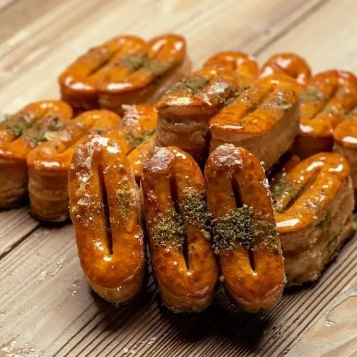 طرز تهیه شیرینی زبان